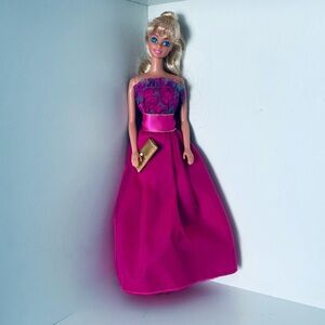 Barbie Doll Gown Set, Dream Date /Dance ‘n Twirl era, mid 90’s. EXCELLENT